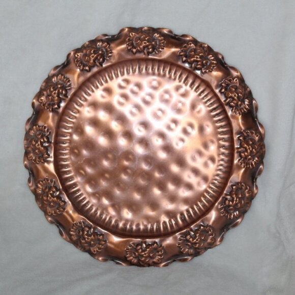 Gregorian solid copper plate hammered hanging Made in USA flowers pattern 13" - Picture 3 of 9